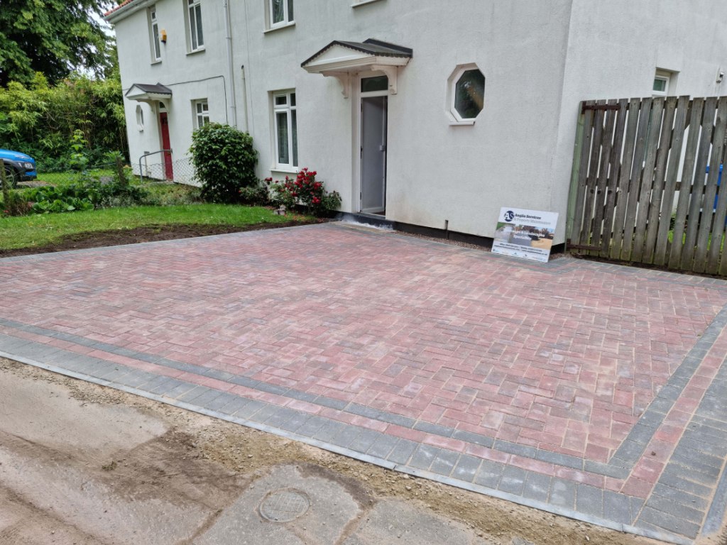 This is a newly installed block paved drive installed by Sawston Driveways